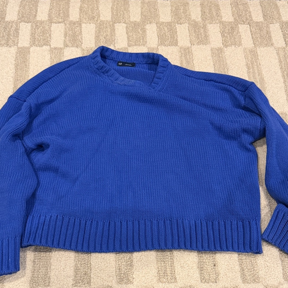 GAP Women's Vibrant Blue V-Neck Sweater